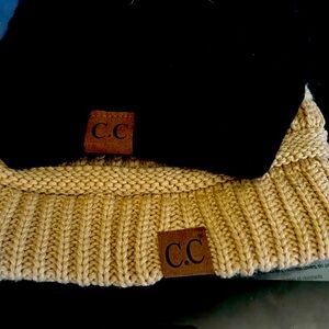 C.C Black and Tan Knit Beanie Set